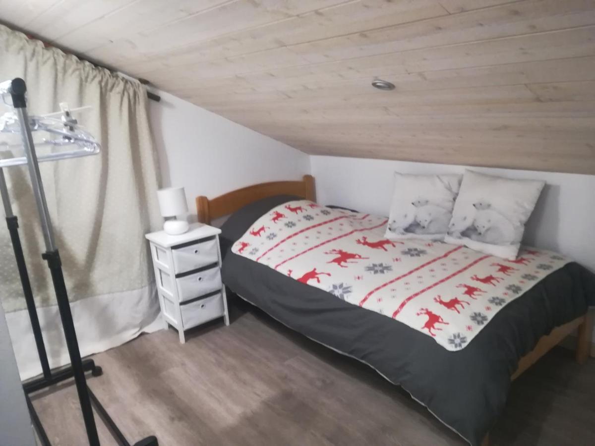Chambre Les Ormes Enchastrayes Esterno foto